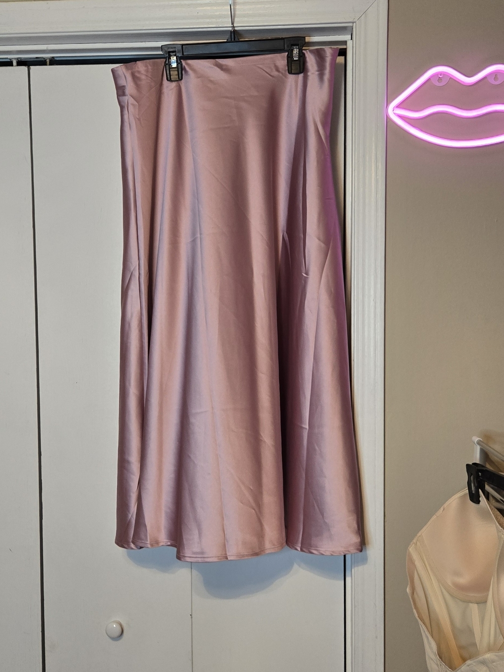 Satin A-Line Midi Skirt in Dusty Pink
